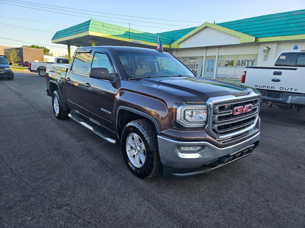 2016 GMC Sierra 1500 SLE photo