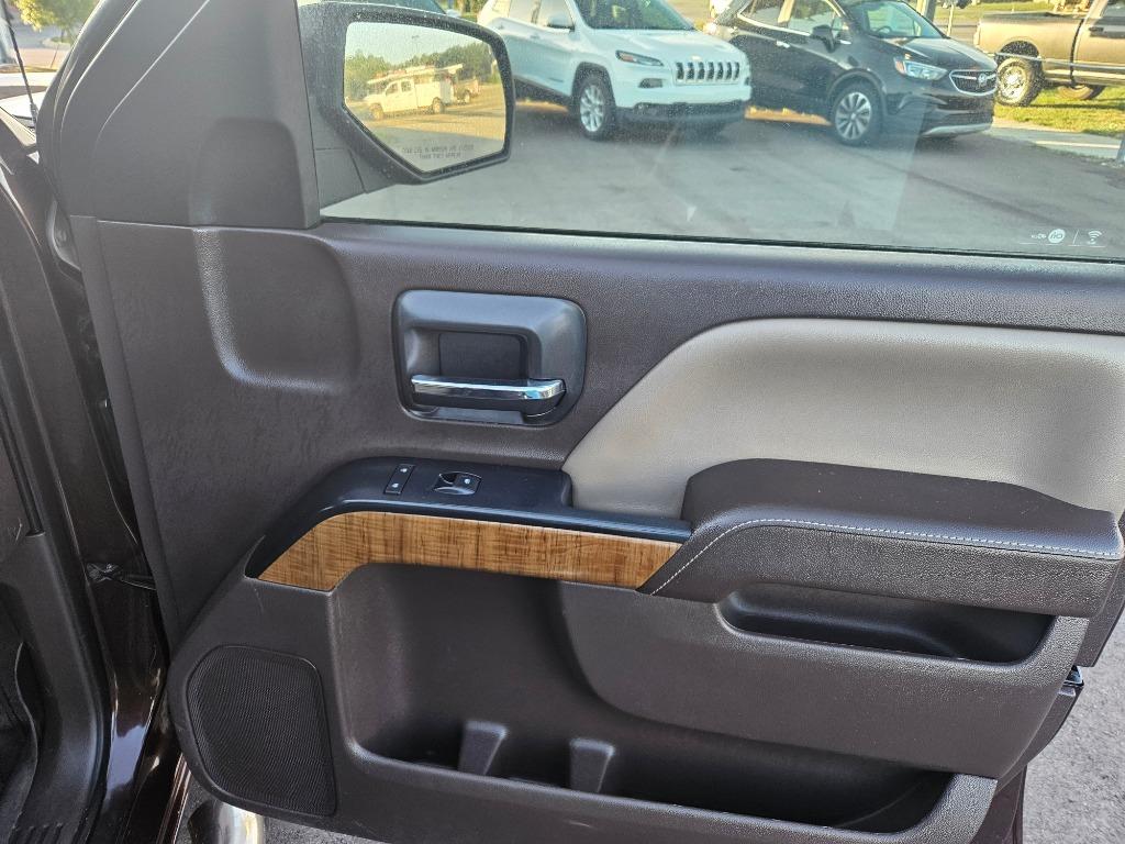 2016 GMC Sierra 1500 SLE photo
