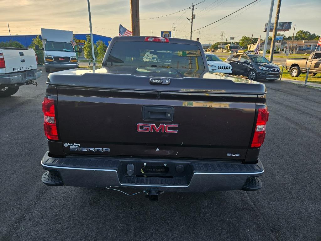 2016 GMC Sierra 1500 SLE photo