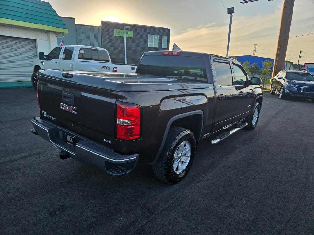 2016 GMC Sierra 1500 SLE photo