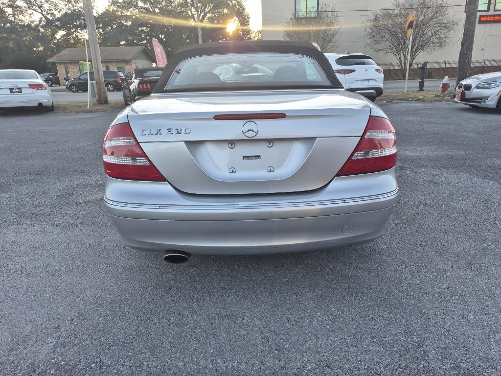 2005 Mercedes-Benz CLK-Class - $6,995