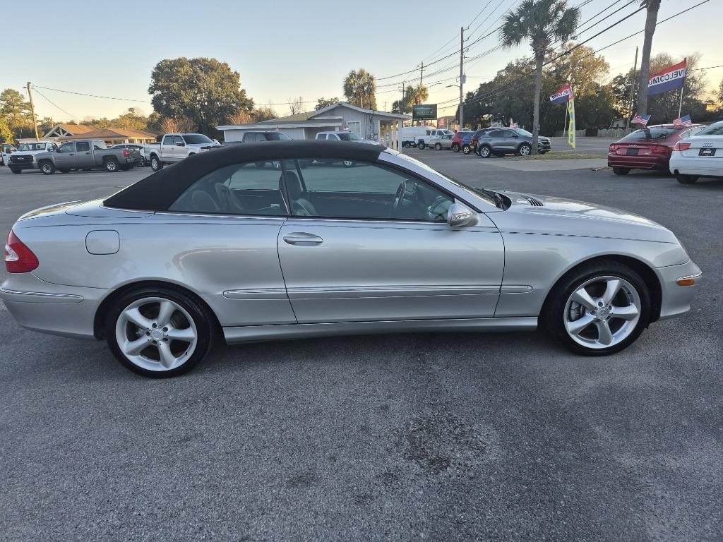 2005 Mercedes-Benz CLK-Class - $6,995