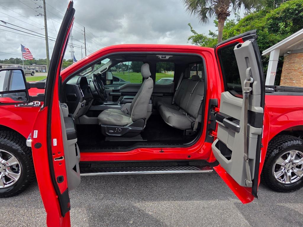 2016 Ford F150 - $14,995