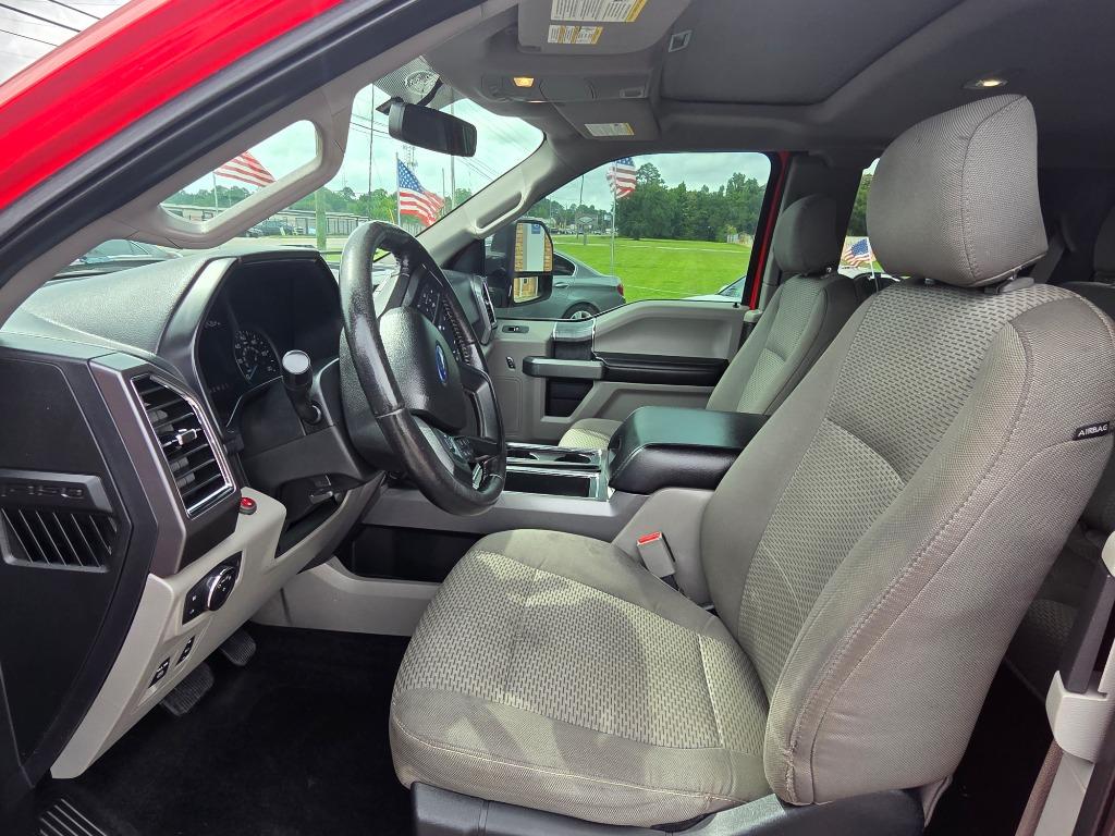 2016 Ford F150 - $14,995