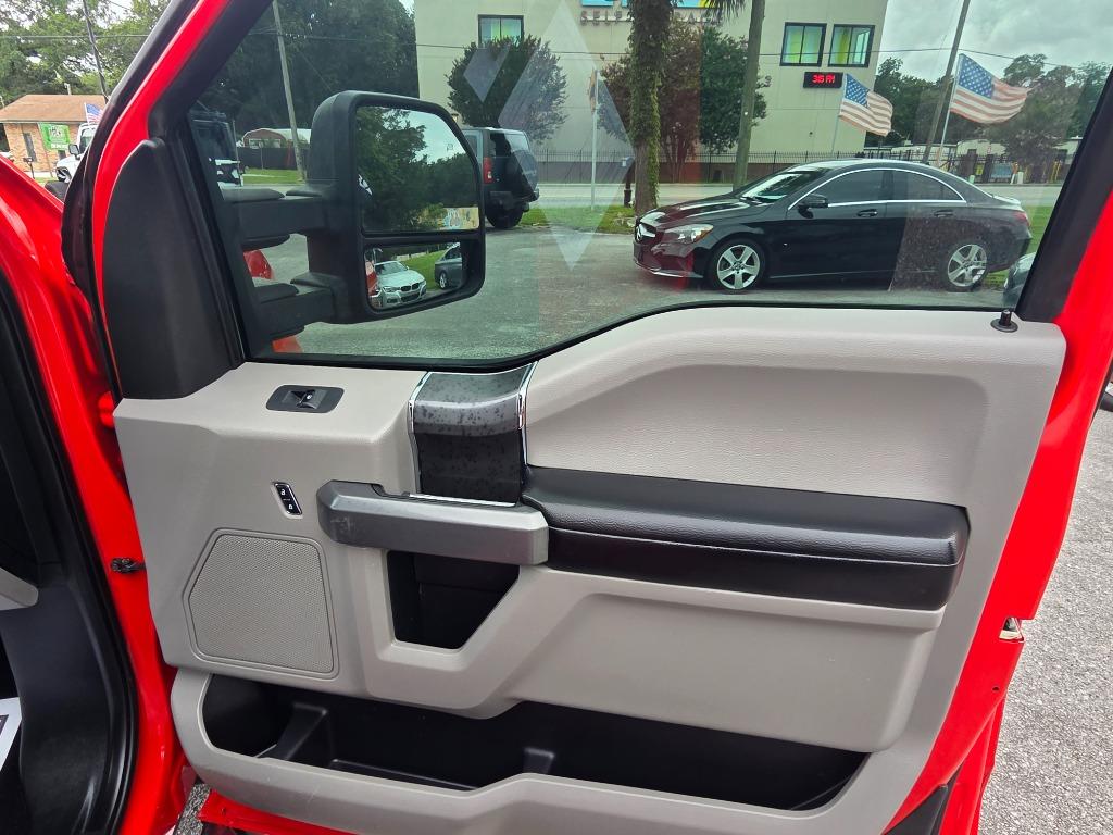 2016 Ford F150 - $14,995