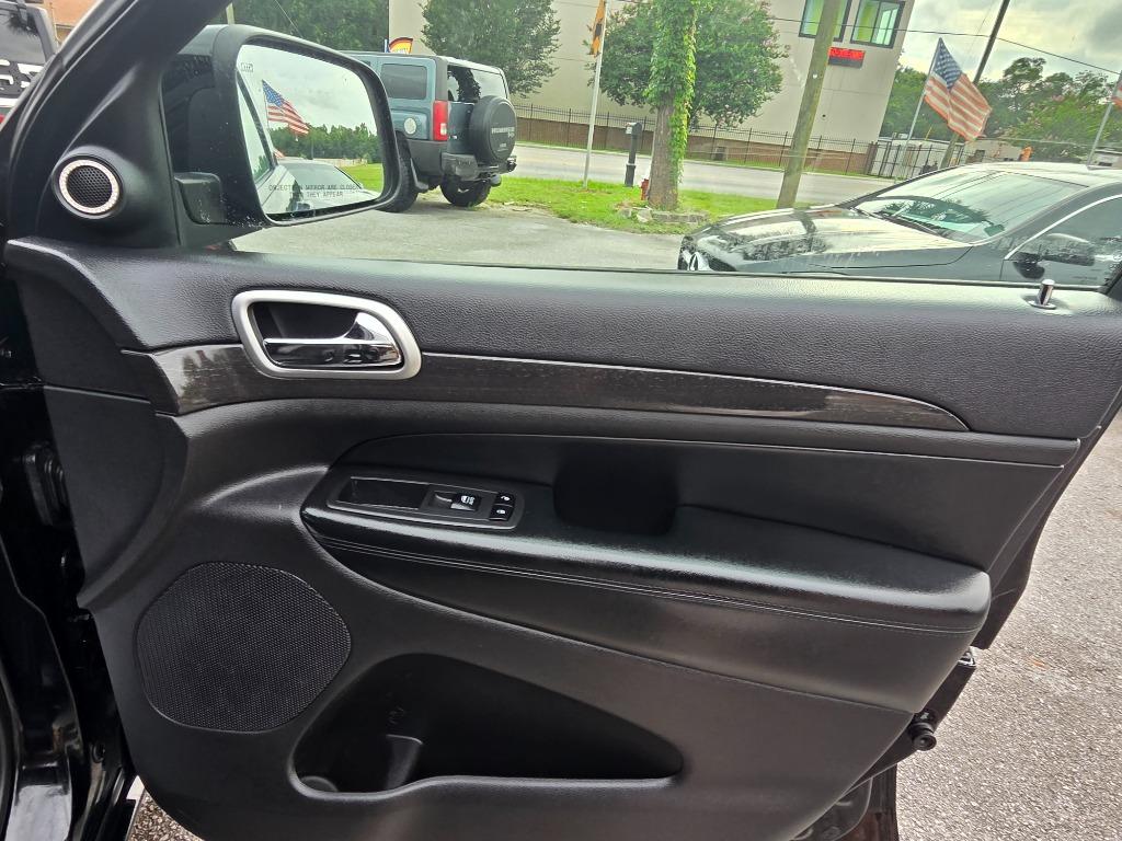 2018 Jeep Cherokee - $13,995