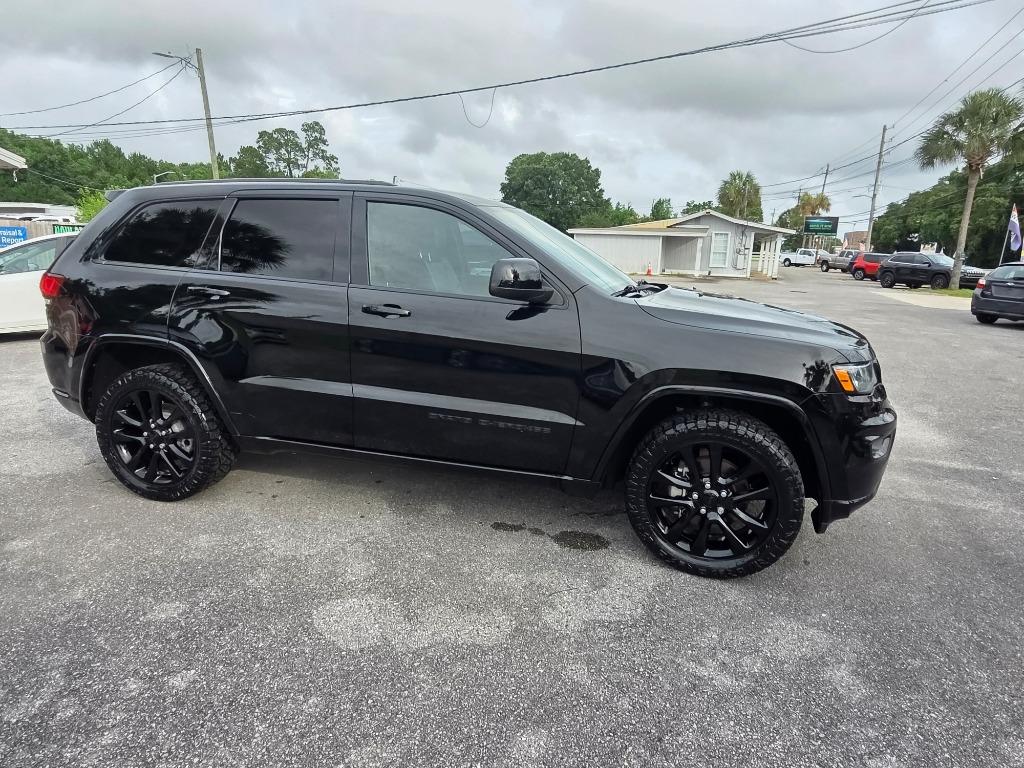 2018 Jeep Cherokee - $13,995