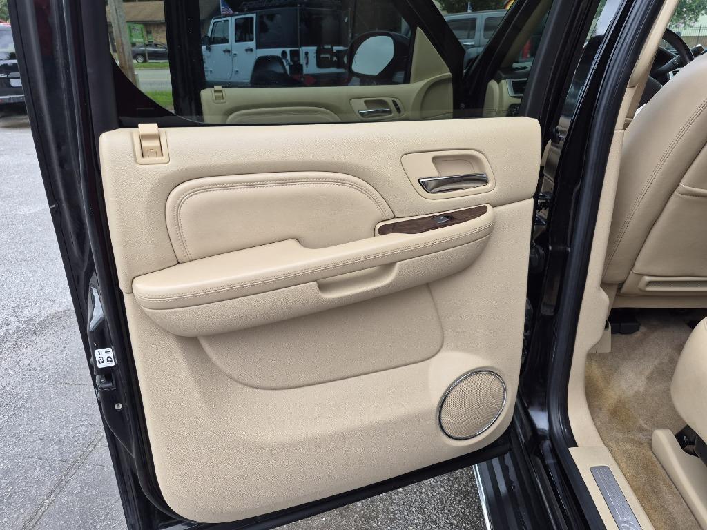 2011 Cadillac Escalade - $13,995