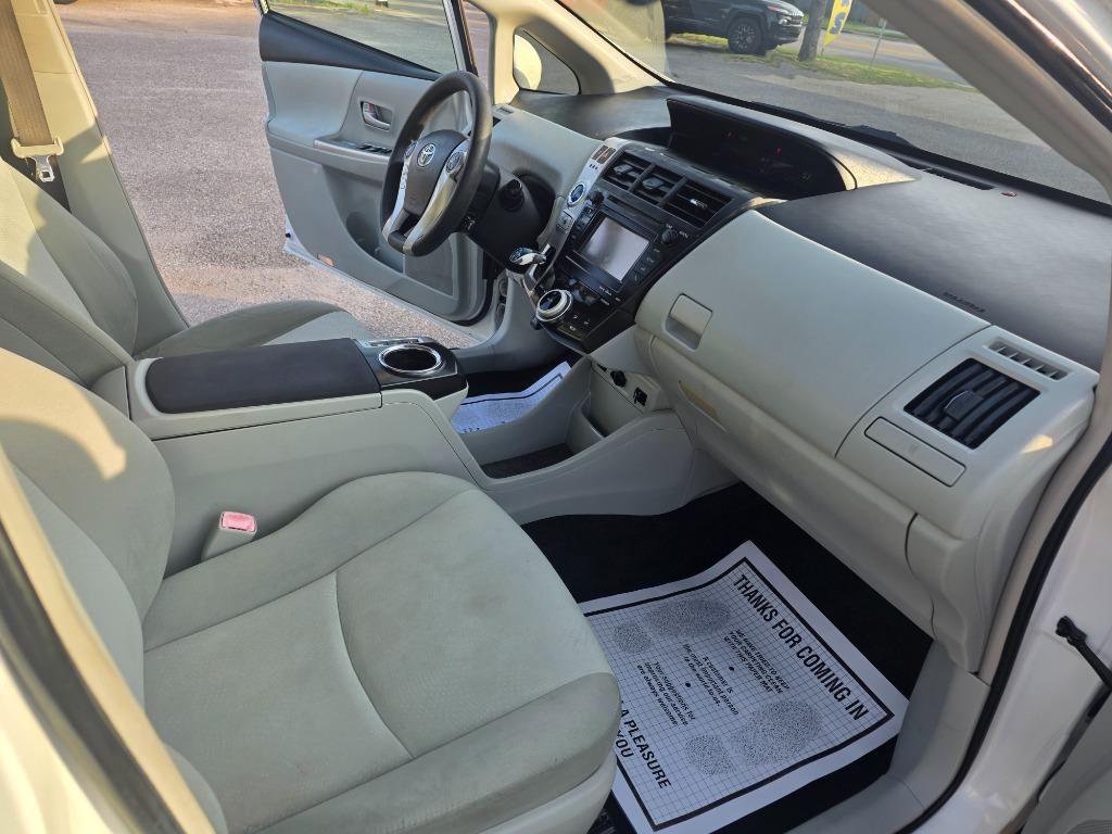 2013 Toyota Prius - $6,995