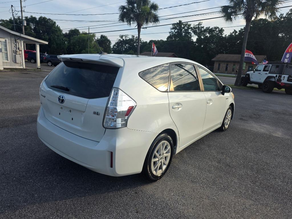 2013 Toyota Prius - $6,995