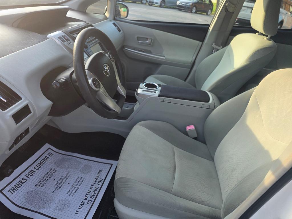 2013 Toyota Prius - $6,995