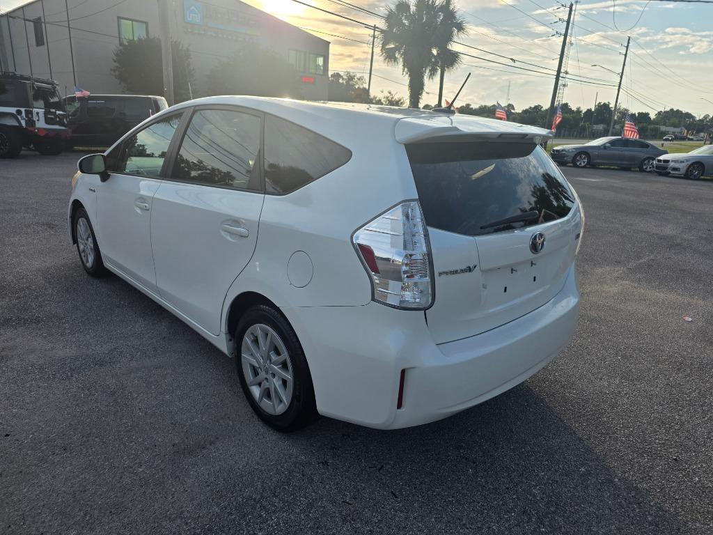 2013 Toyota Prius - $6,995