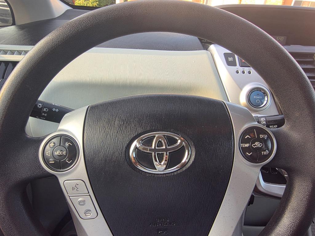 2013 Toyota Prius - $6,995