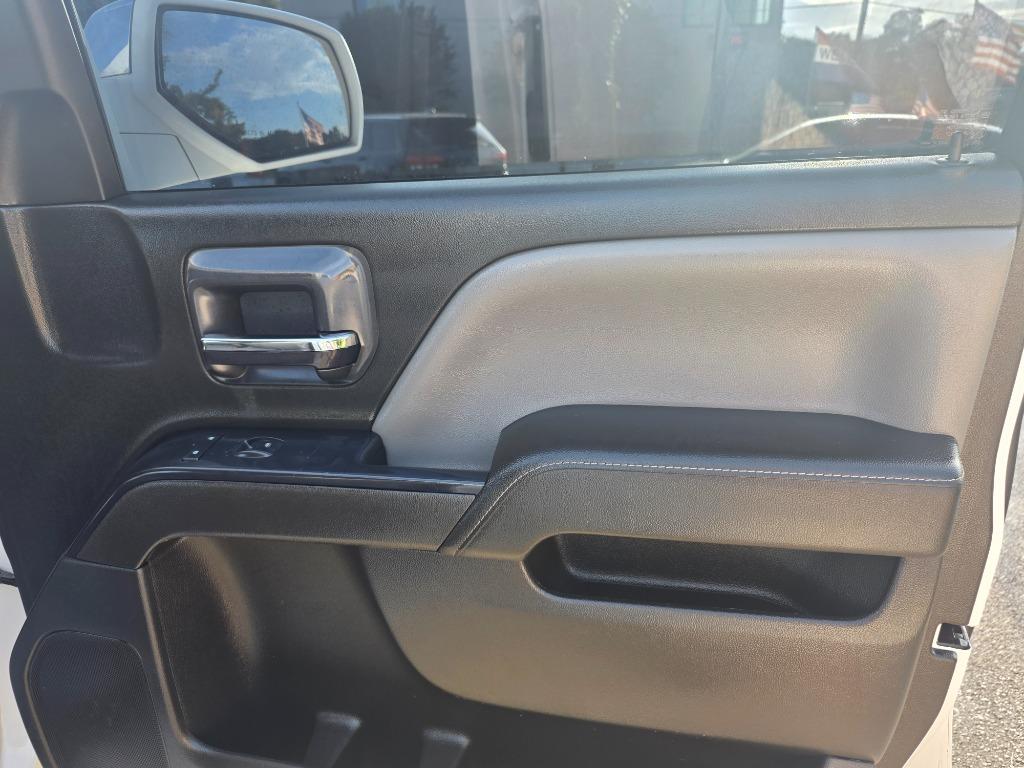 2015 Chevrolet Silverado - $15,995