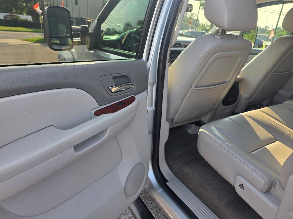 2014 GMC Sierra - $27,995