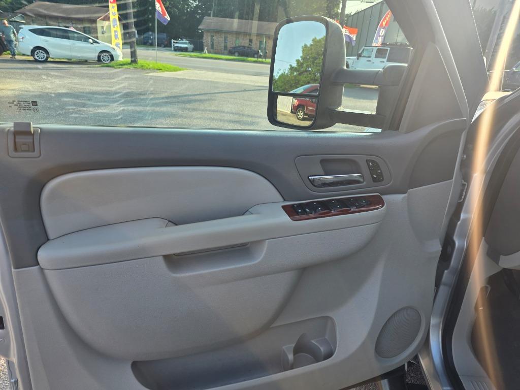 2014 GMC Sierra - $27,995