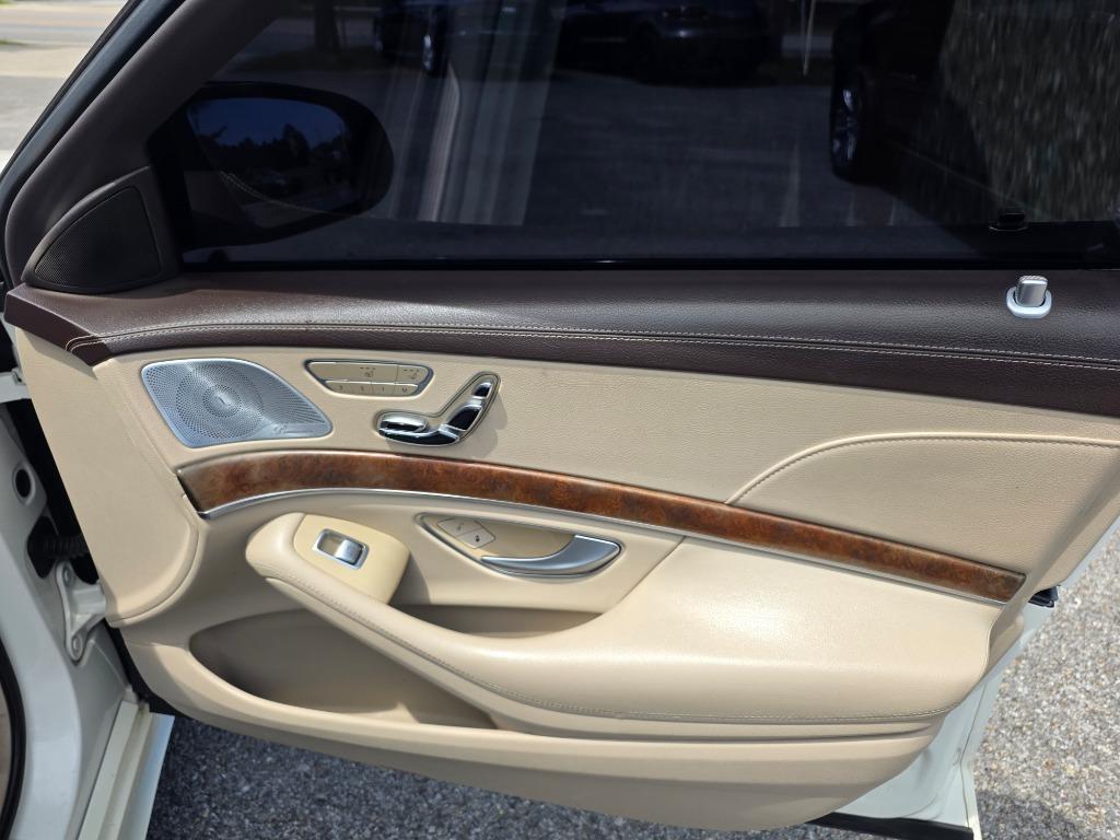 2015 Mercedes-Benz S-class - $18,995