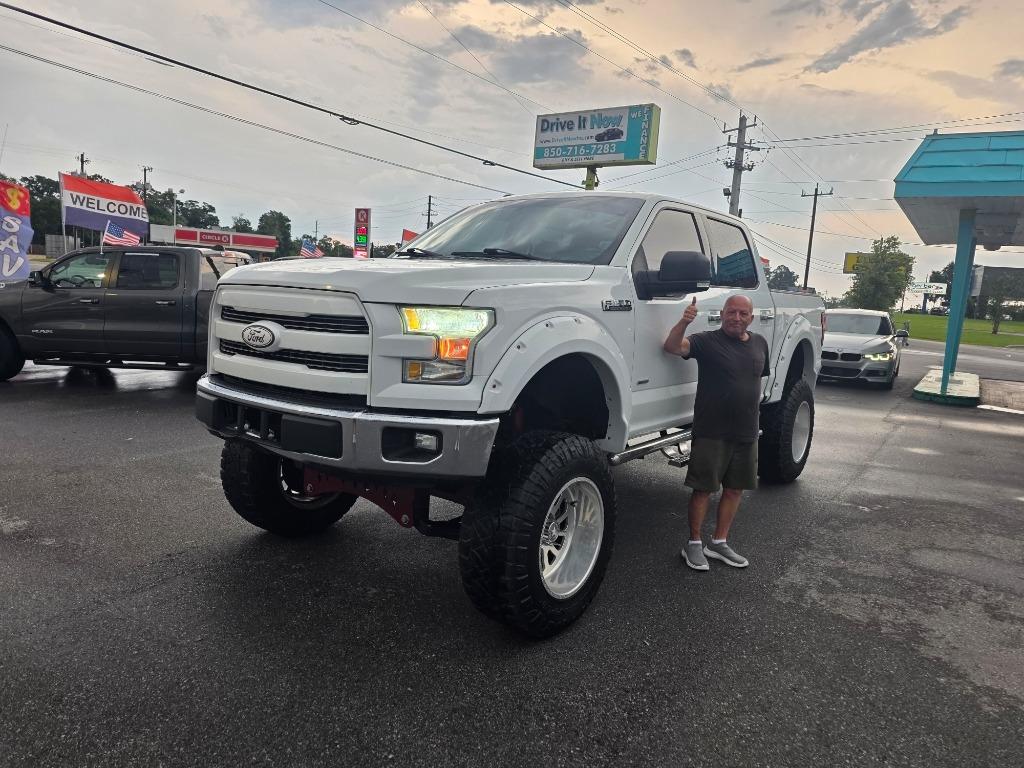 2015 Ford F-150 - $23,995