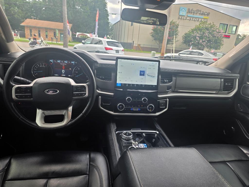 2022 Ford Expedition - $25,995