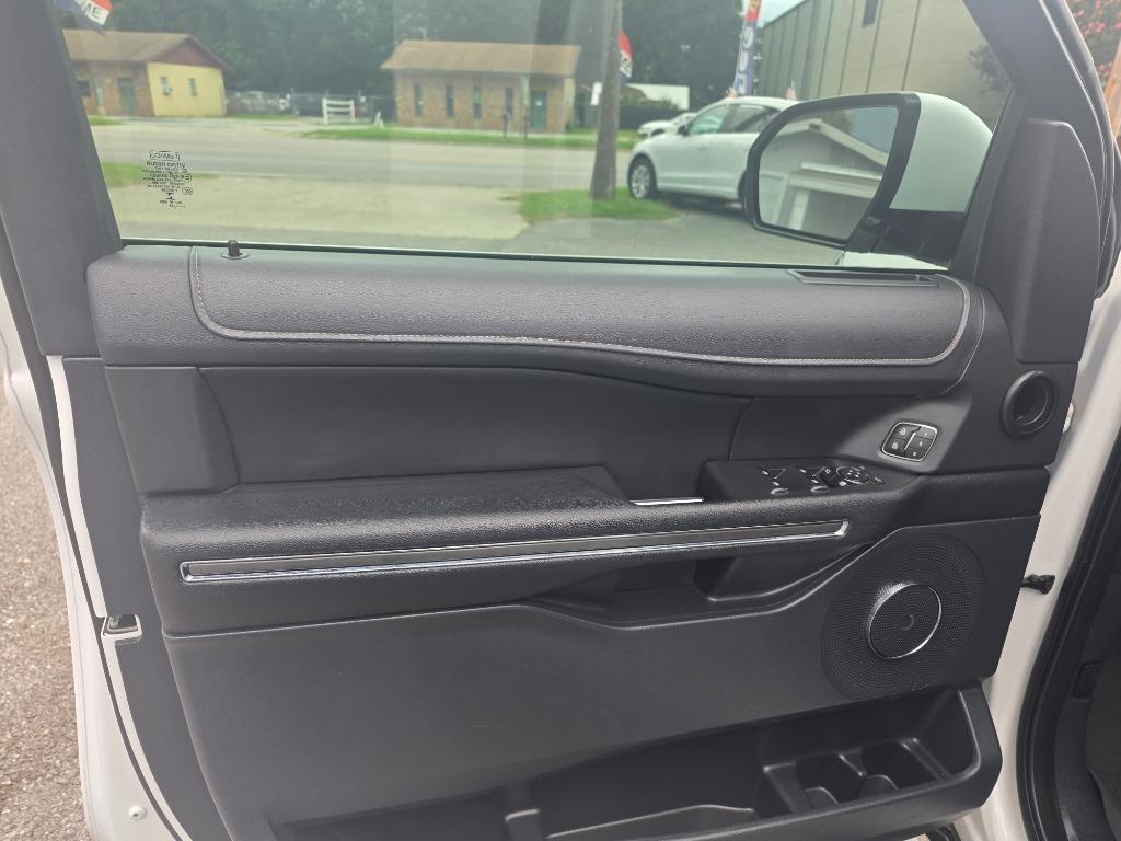 2022 Ford Expedition - $25,995