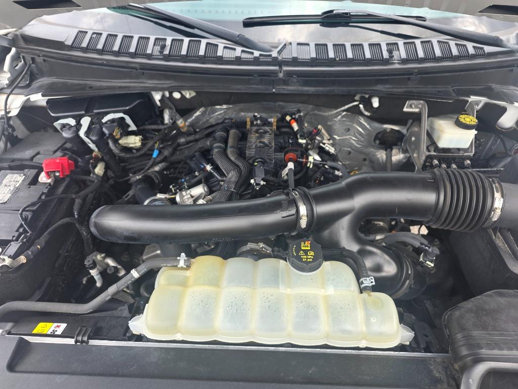 2022 Ford Expedition - $25,995