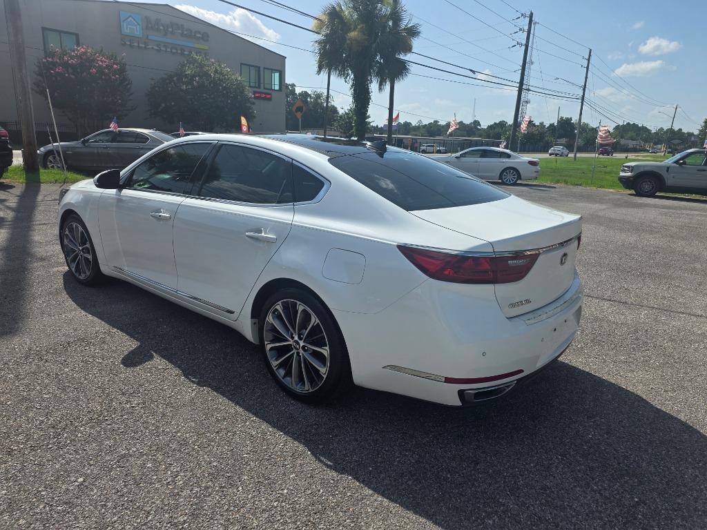 2017 Kia Cadenza - $8,995