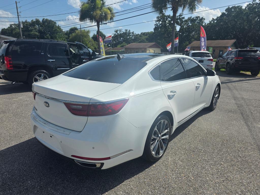2017 Kia Cadenza - $8,995