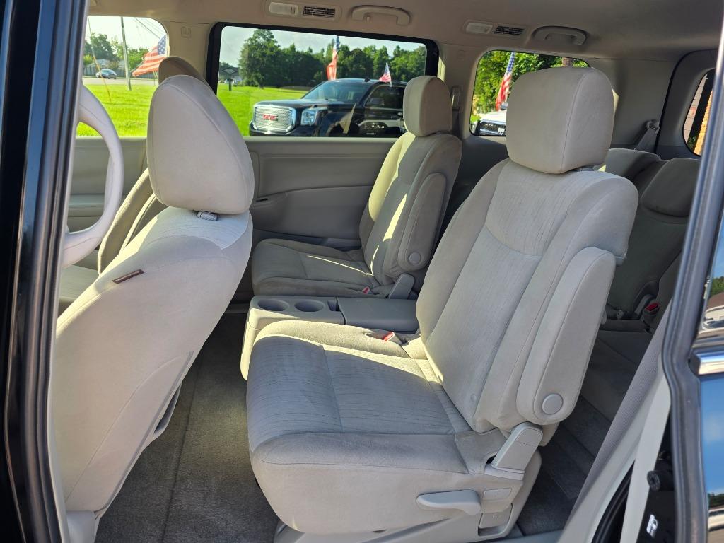 2017 Nissan Quest - $12,995