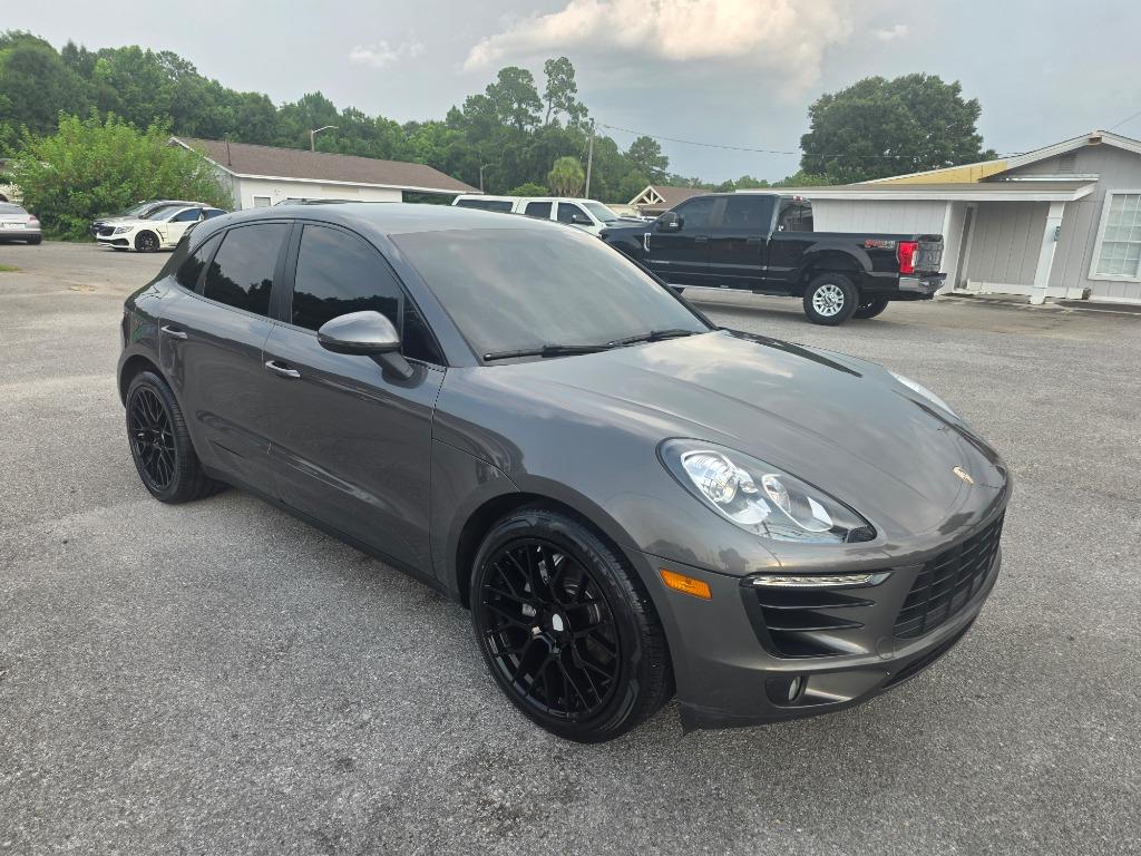 2015 Porsche Macan - $21,995