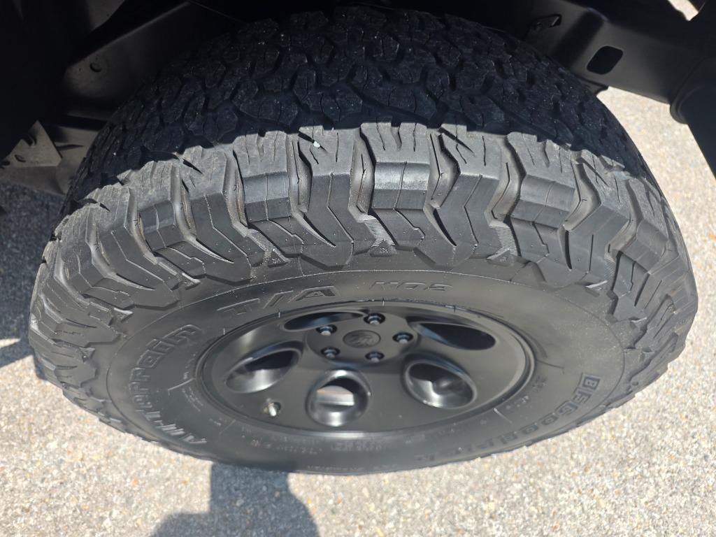 2014 Jeep Wrangler - $13,995
