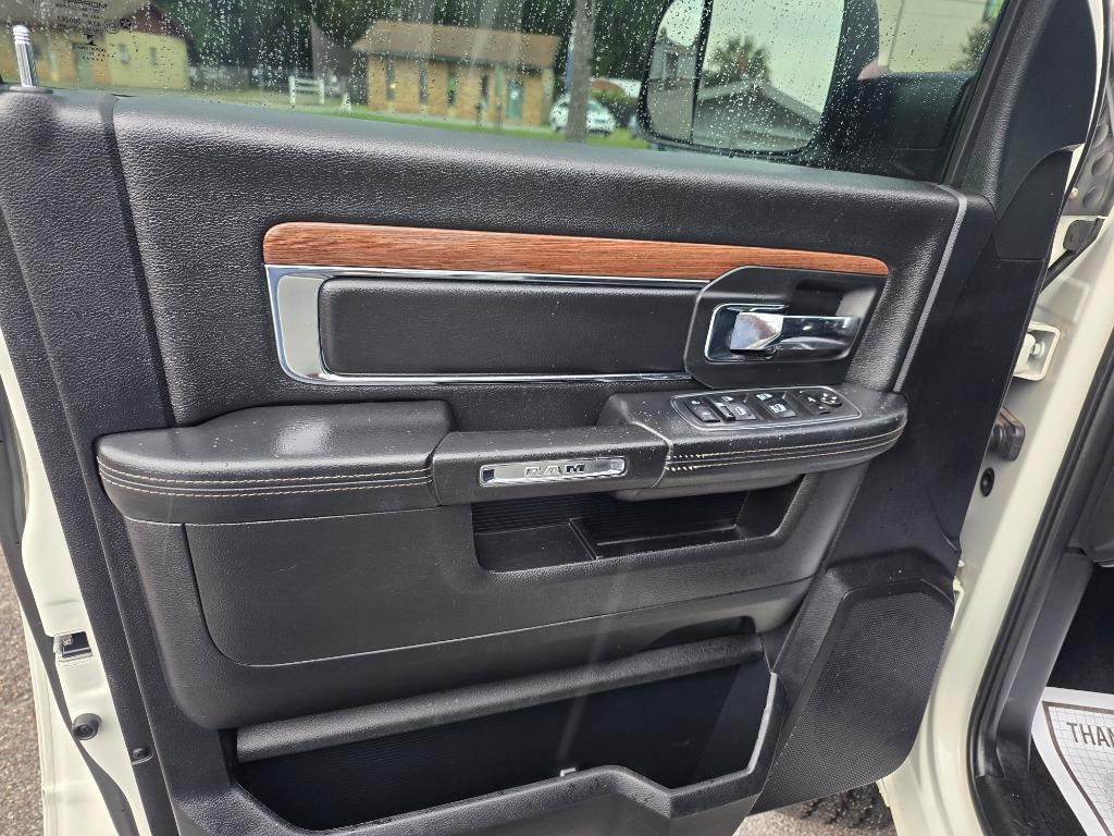2017 Ram 2500 - $31,995