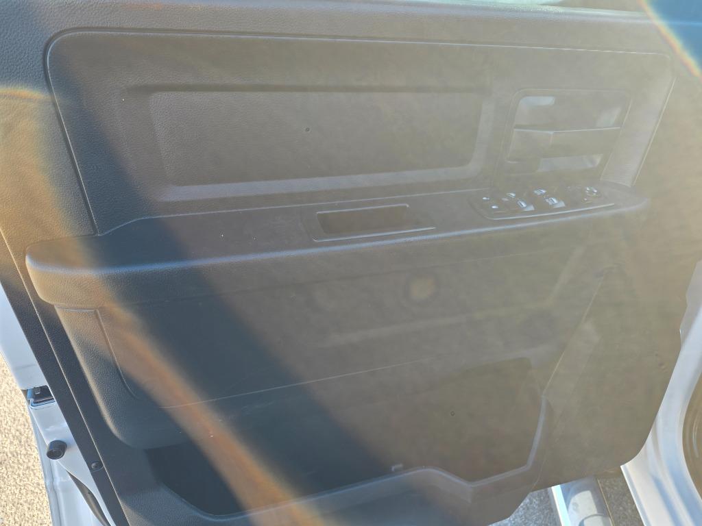 2016 Ram 2500 - $18,995