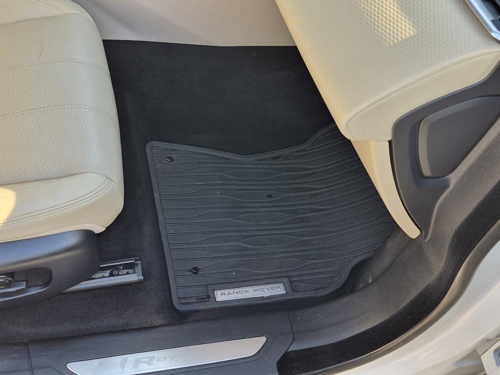 2020 Land Rover Range Rover Velar - $20,995