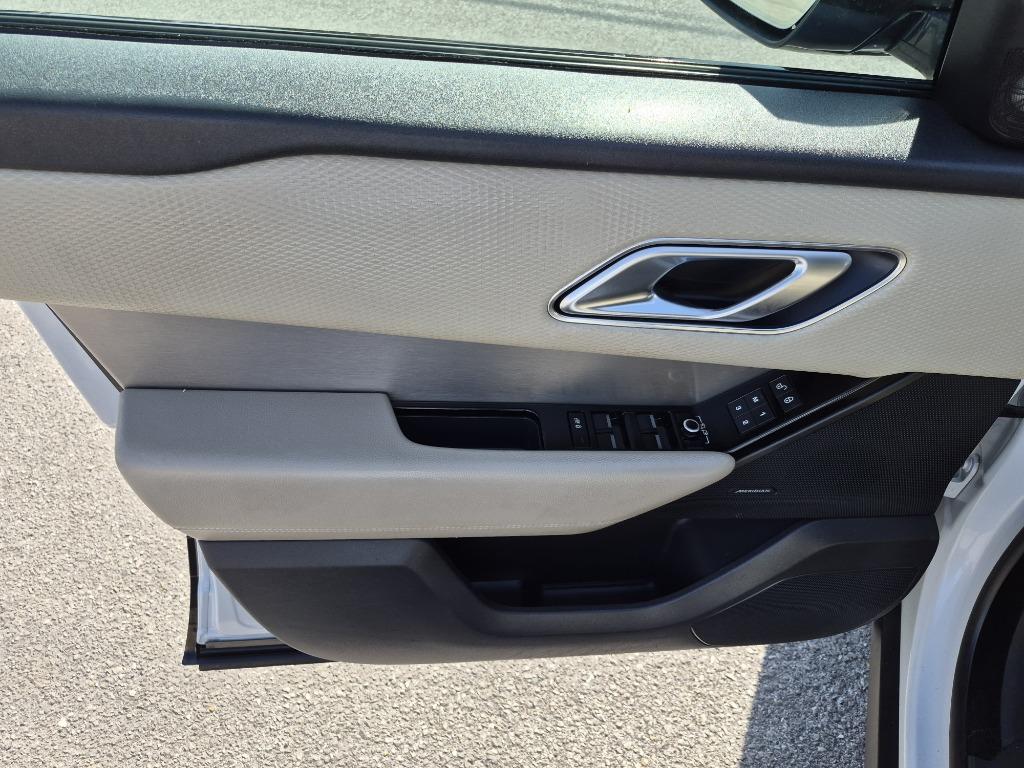 2020 Land Rover Range Rover Velar - $20,995