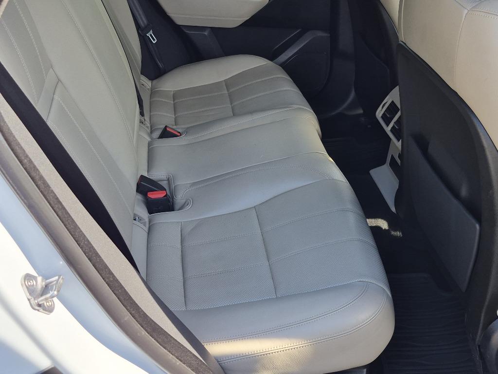 2020 Land Rover Range Rover Velar - $20,995