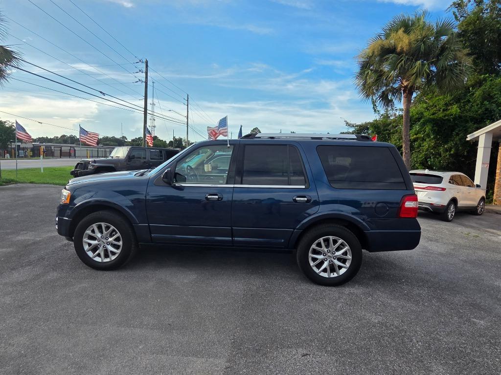 2017 Ford Expedition - $11,995