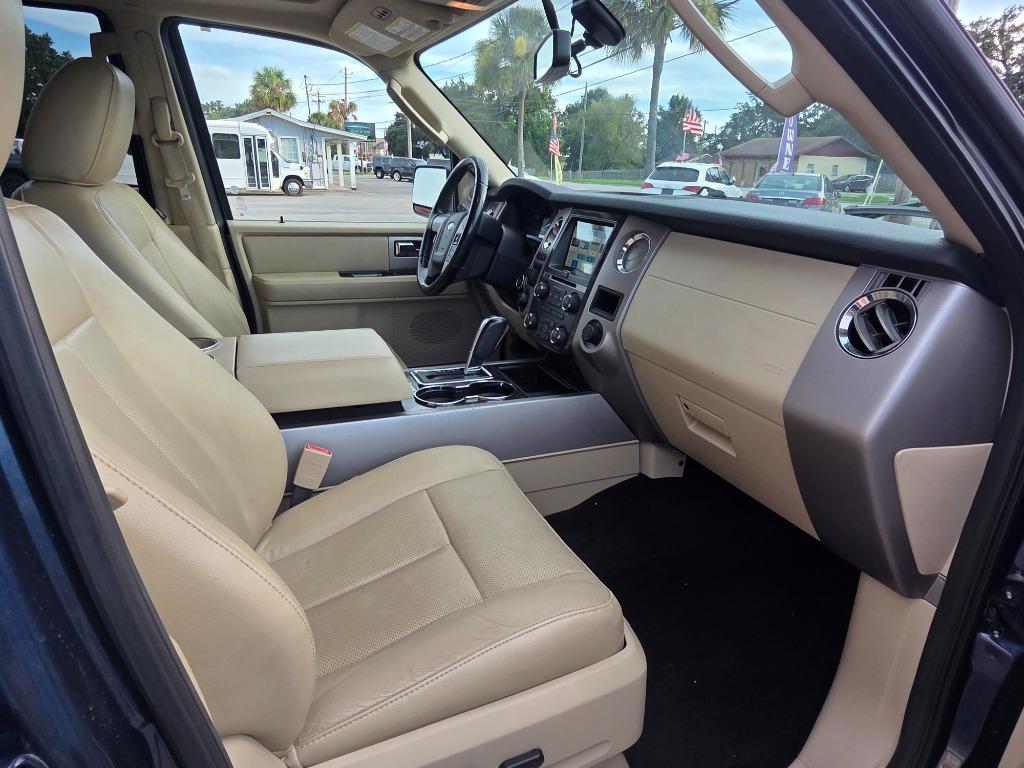 2017 Ford Expedition - $11,995