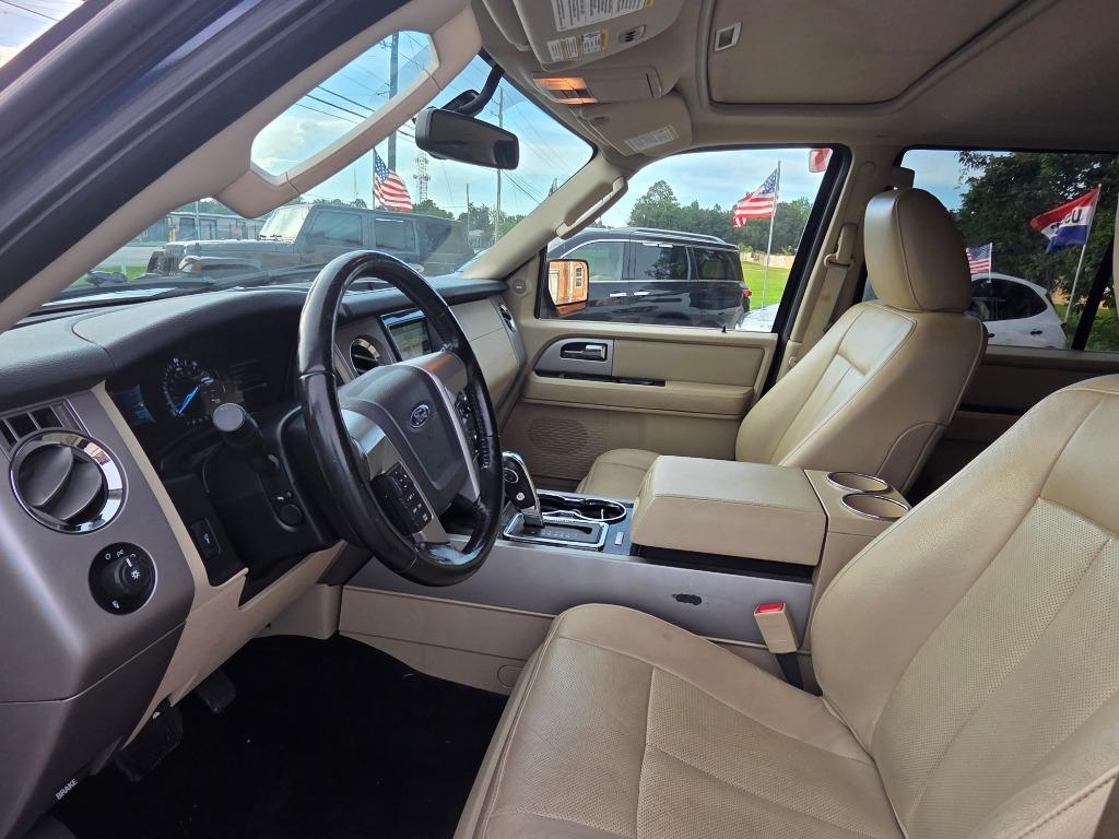 2017 Ford Expedition - $11,995