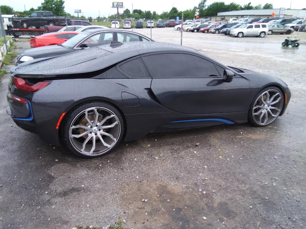 2015 BMW i8