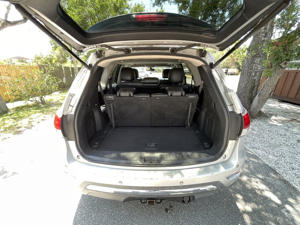 2014 Nissan Pathfinder S photo