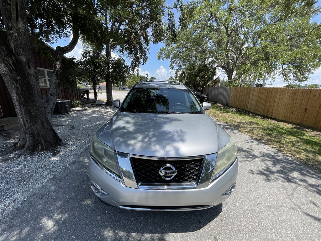 2014 Nissan Pathfinder S photo