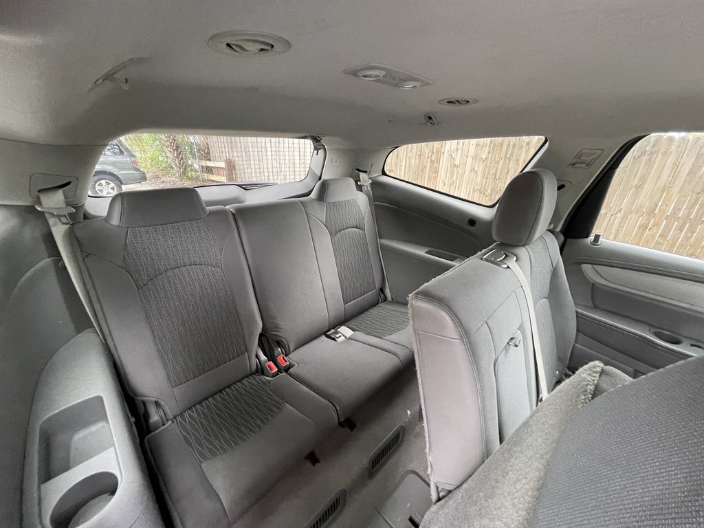 2017 Chevrolet Traverse - $5,399
