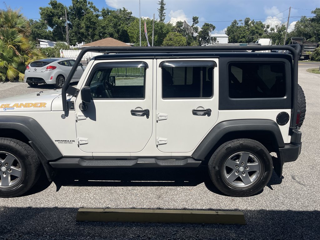 2010 Jeep Wrangler - $9,500
