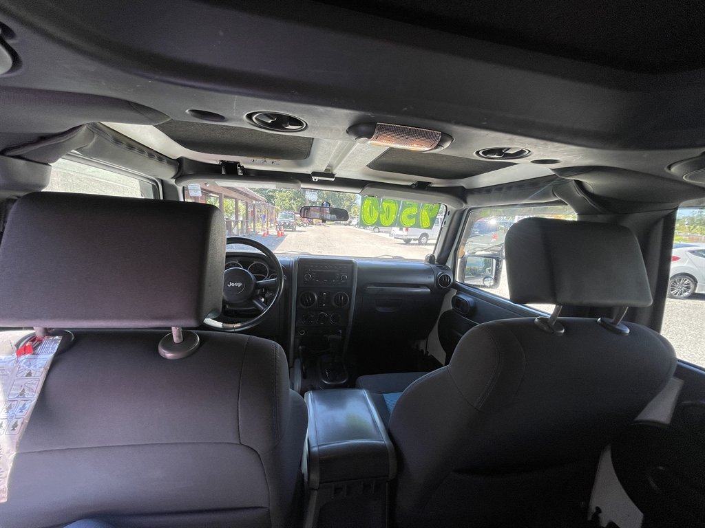 2010 Jeep Wrangler - $9,500