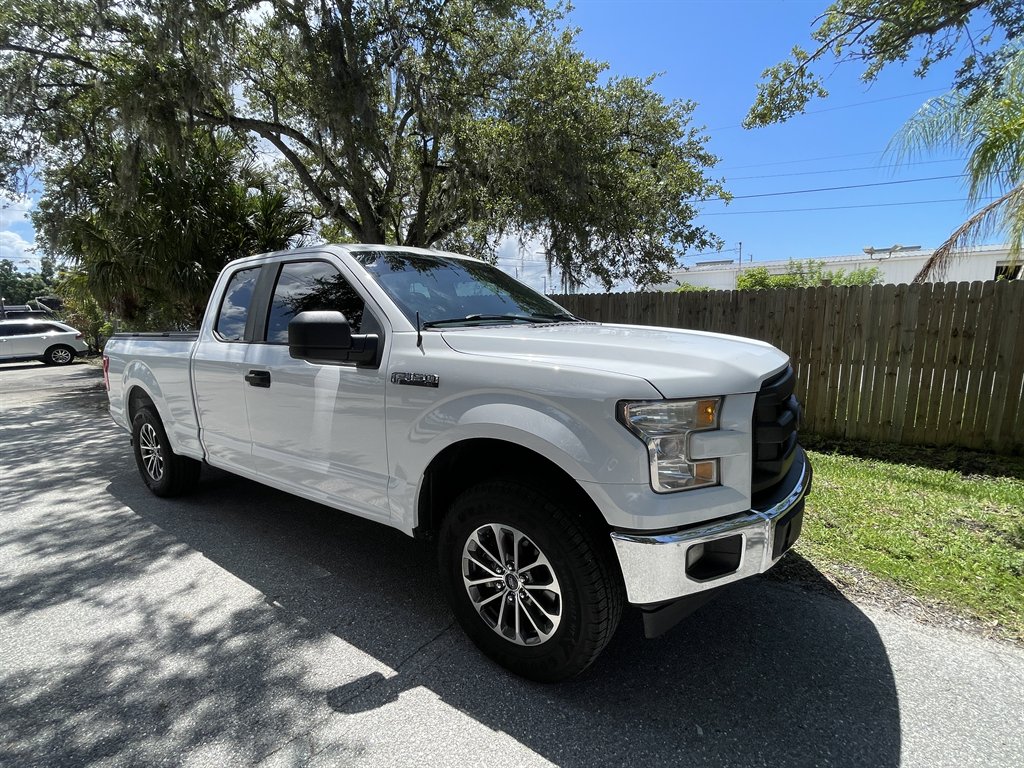 2017 Ford F-150 - $8,995