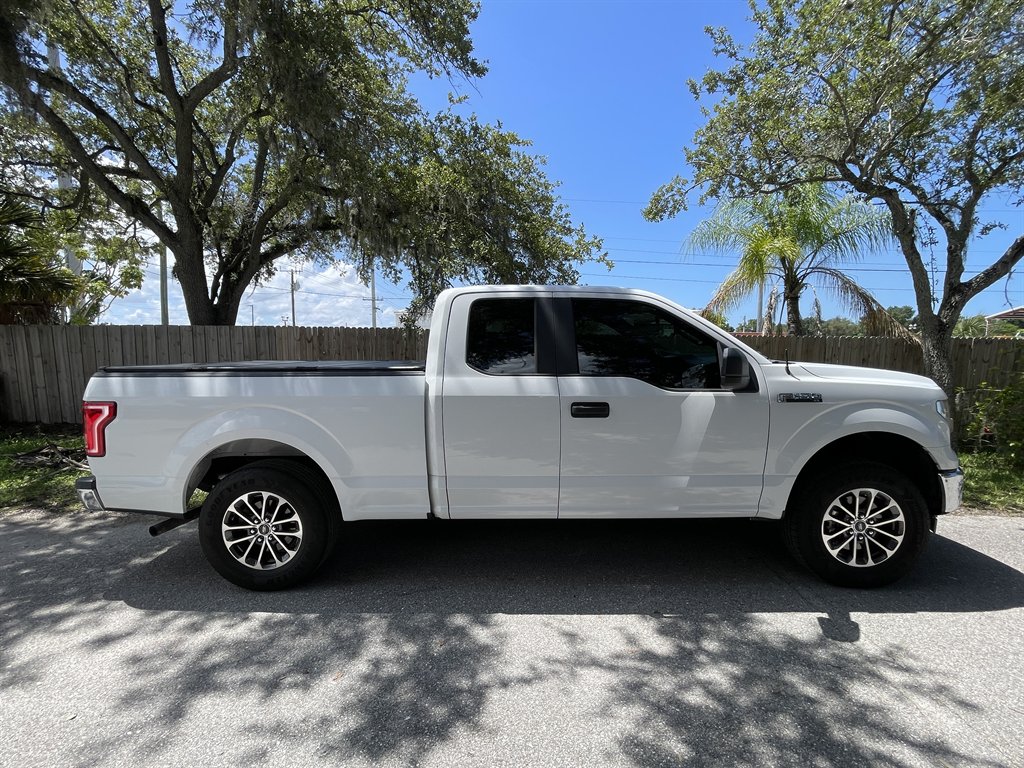 2017 Ford F-150 - $8,995