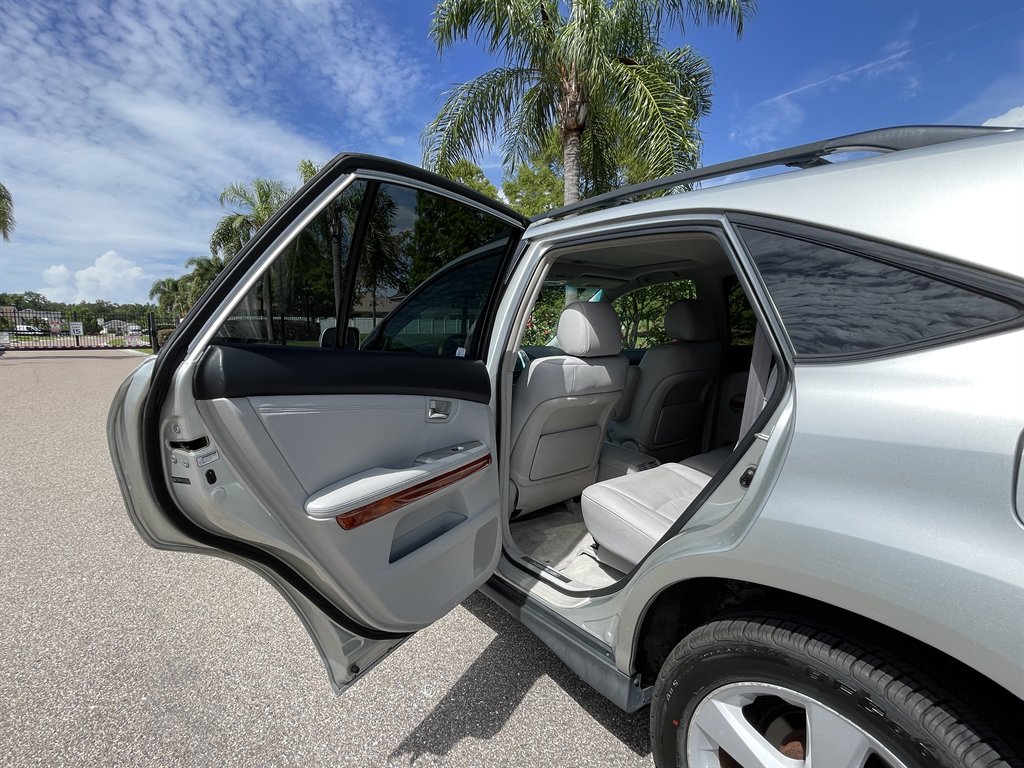 2005 Lexus RX - $5,850