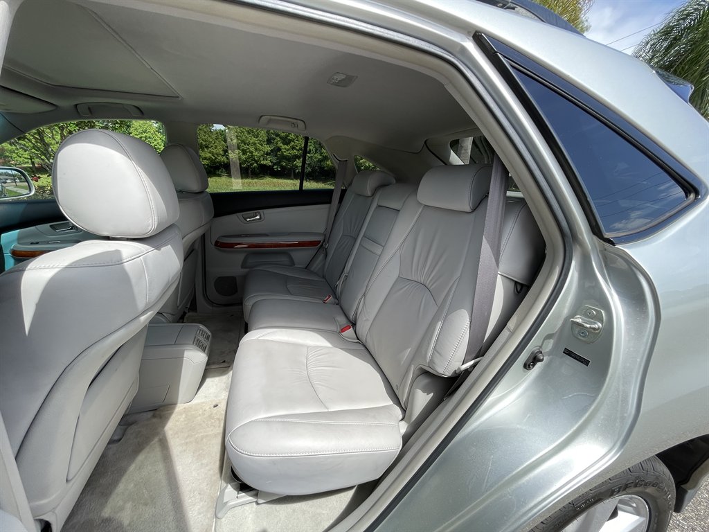 2005 Lexus RX - $5,850