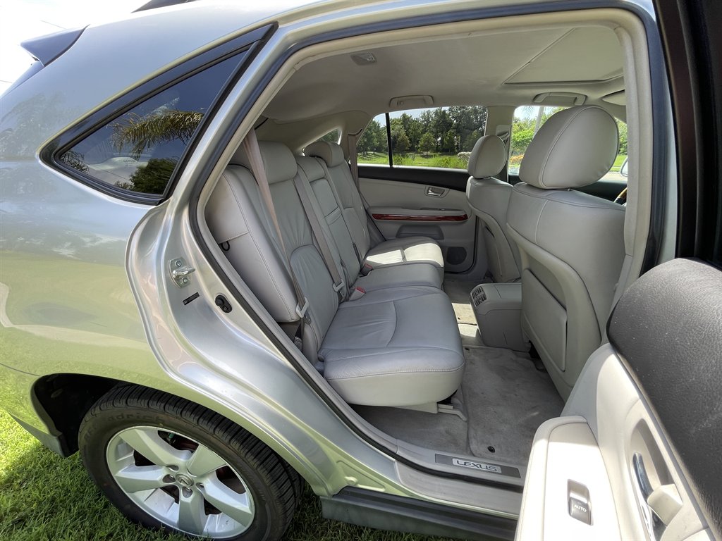 2005 Lexus RX - $5,850