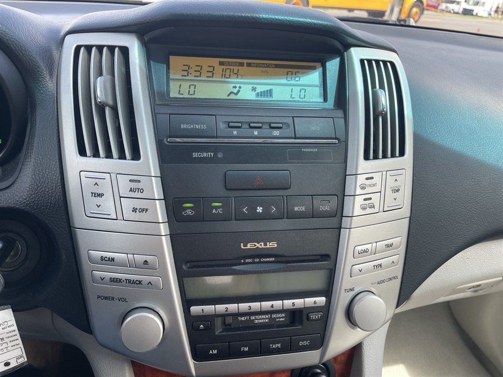 2005 Lexus RX - $5,850